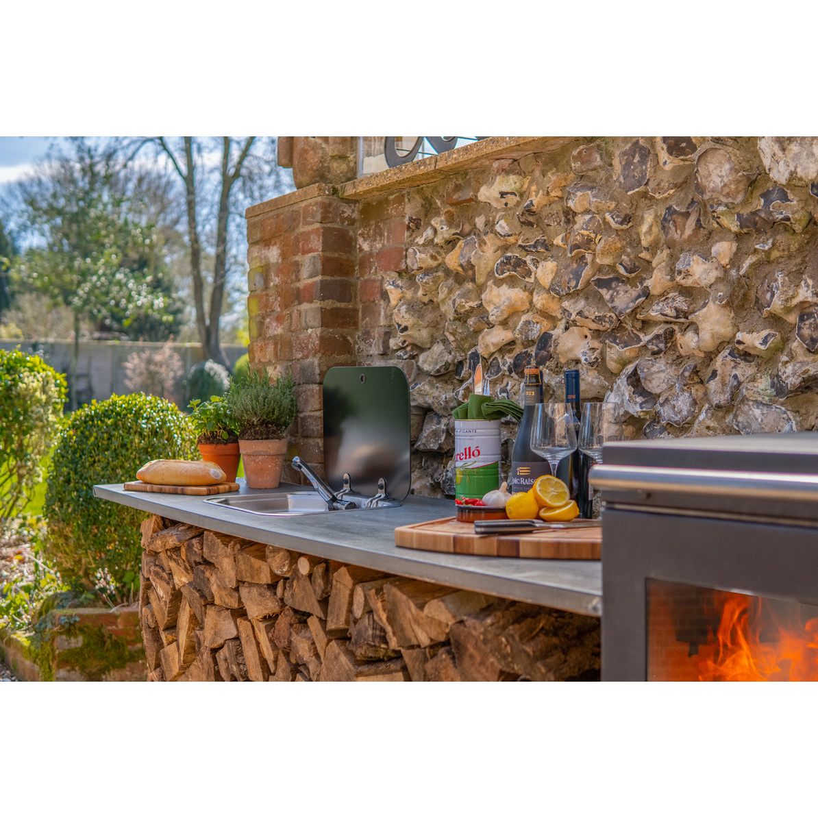 BBQube For Outdoor Kitchen: Grill & Heater