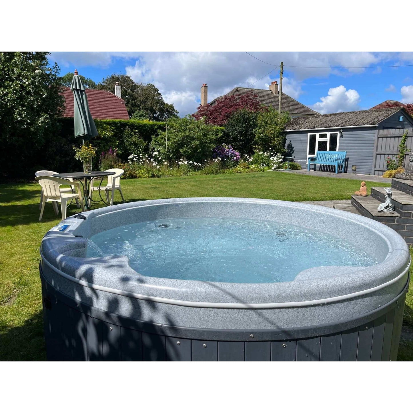 RotoSpa Hot Tub - OrbisSpa 4-5 People