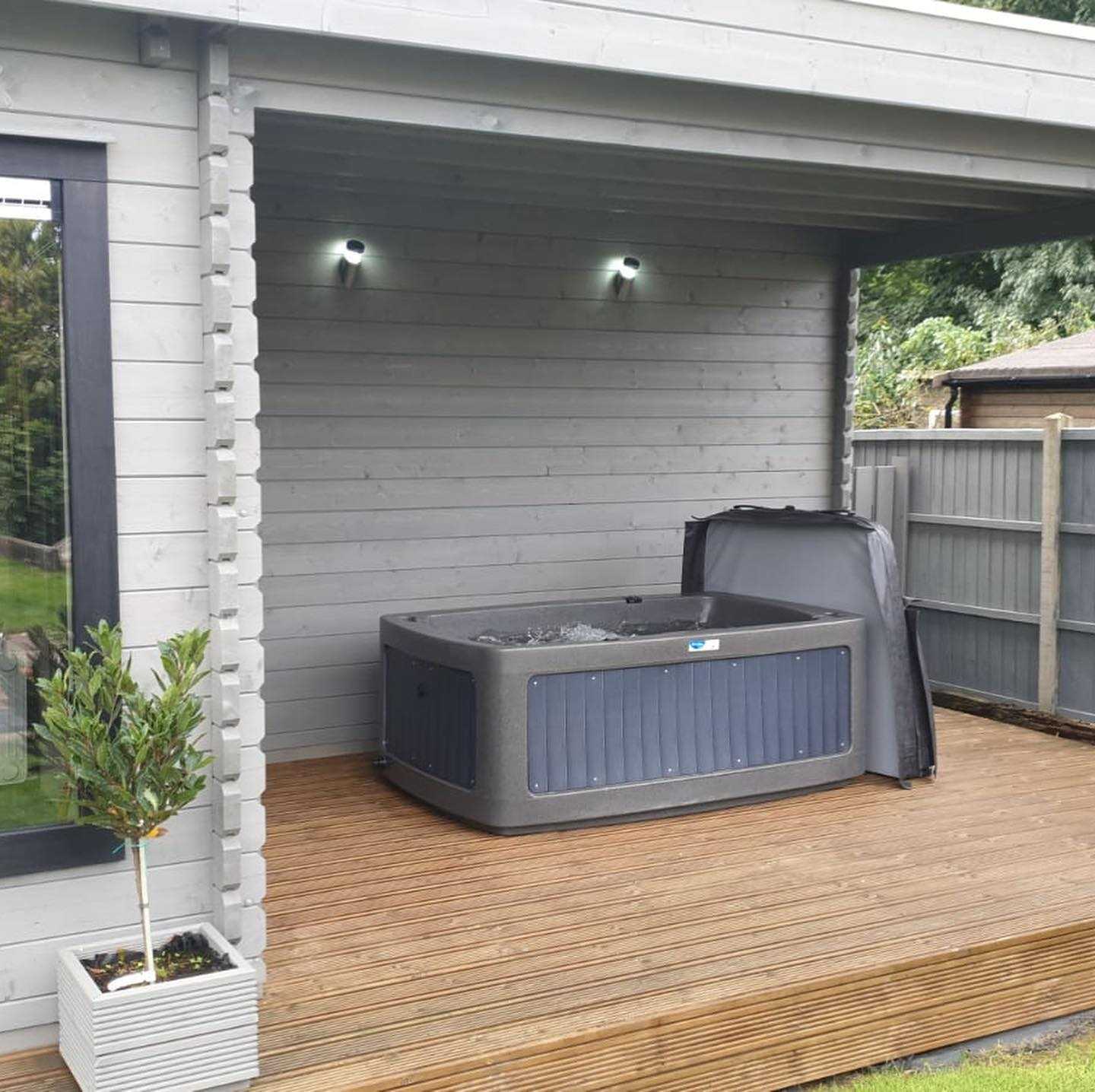 RotoSpa Duo S080 For 2-3 Persons Outdoor Spa + Free Delivery and Installation