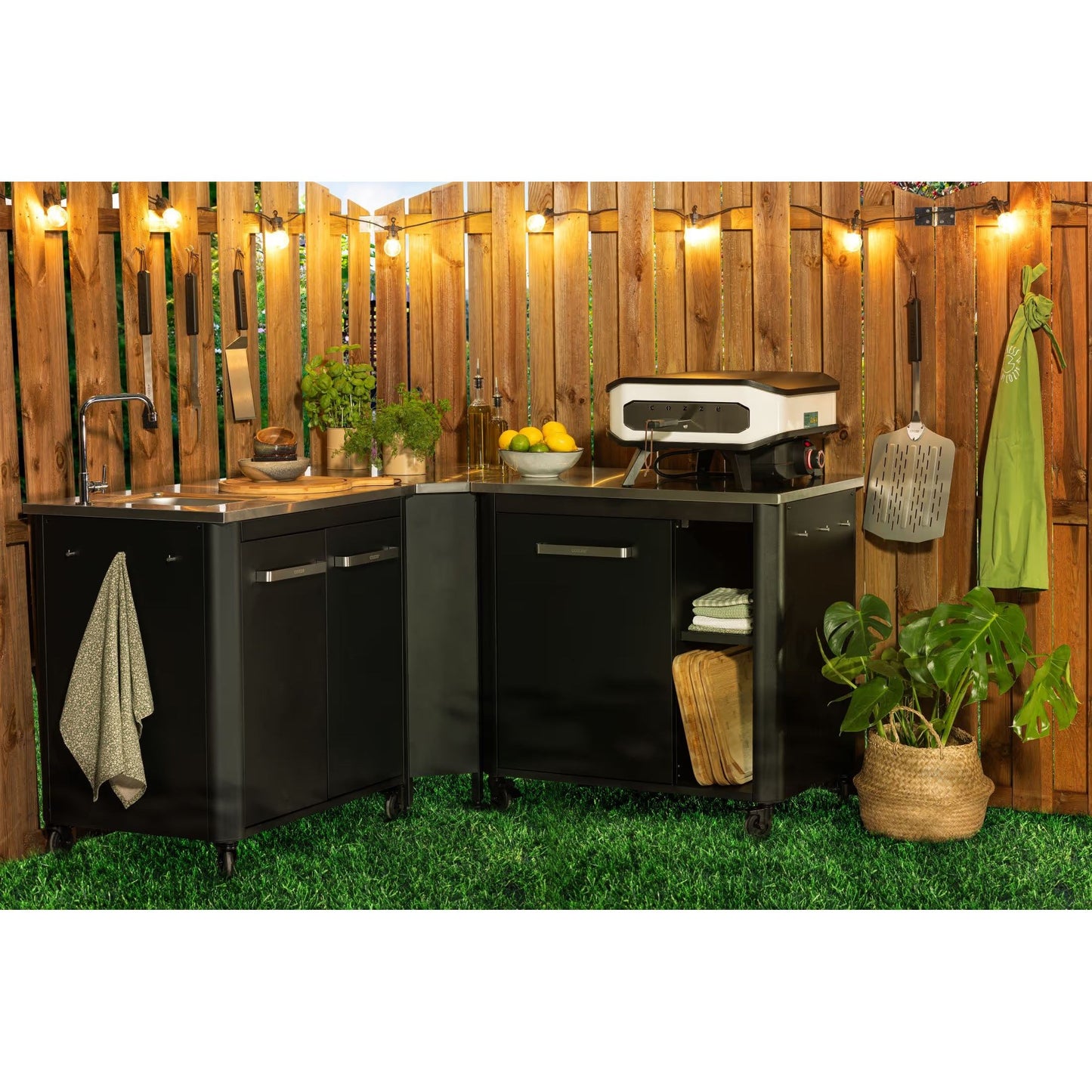 Cozze Corner Table – Modular Outdoor Kitchen Connector with Steel Top
