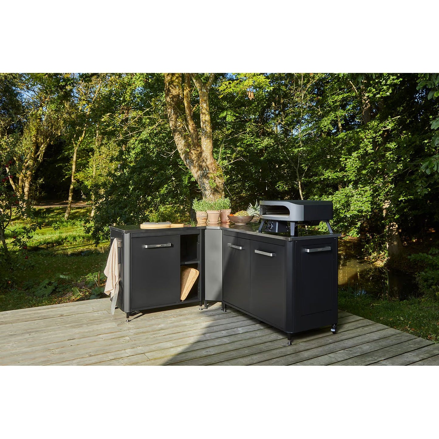 Cozze Outdoor Kitchen 90 – Compact Outdoor Unit with Gas Storage