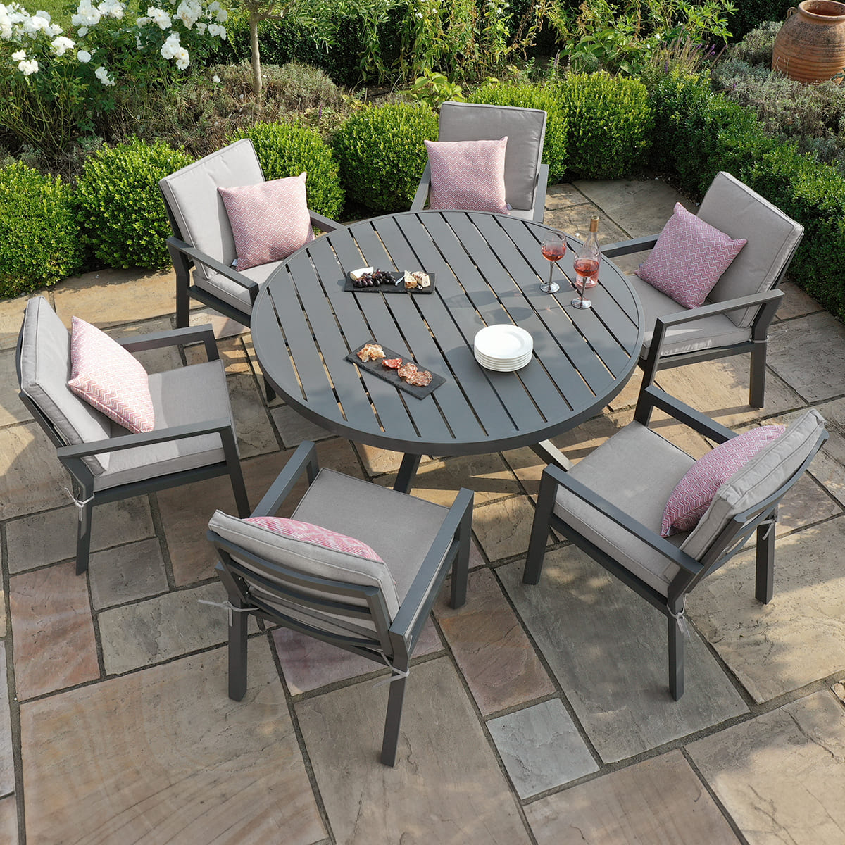 Maze -  New York 6 Seat Round Dining Set