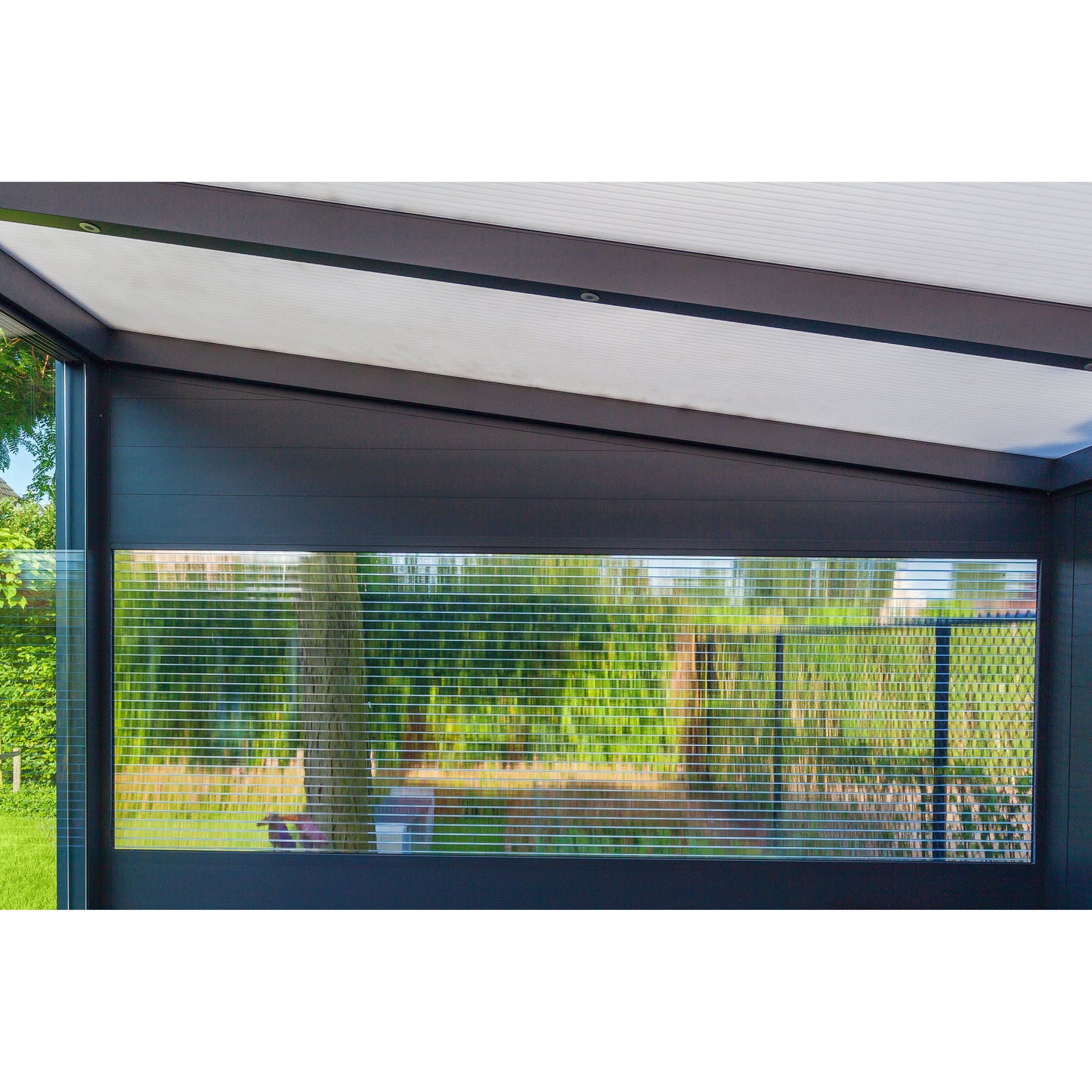 Deponti Ribolla Canopy / Veranda