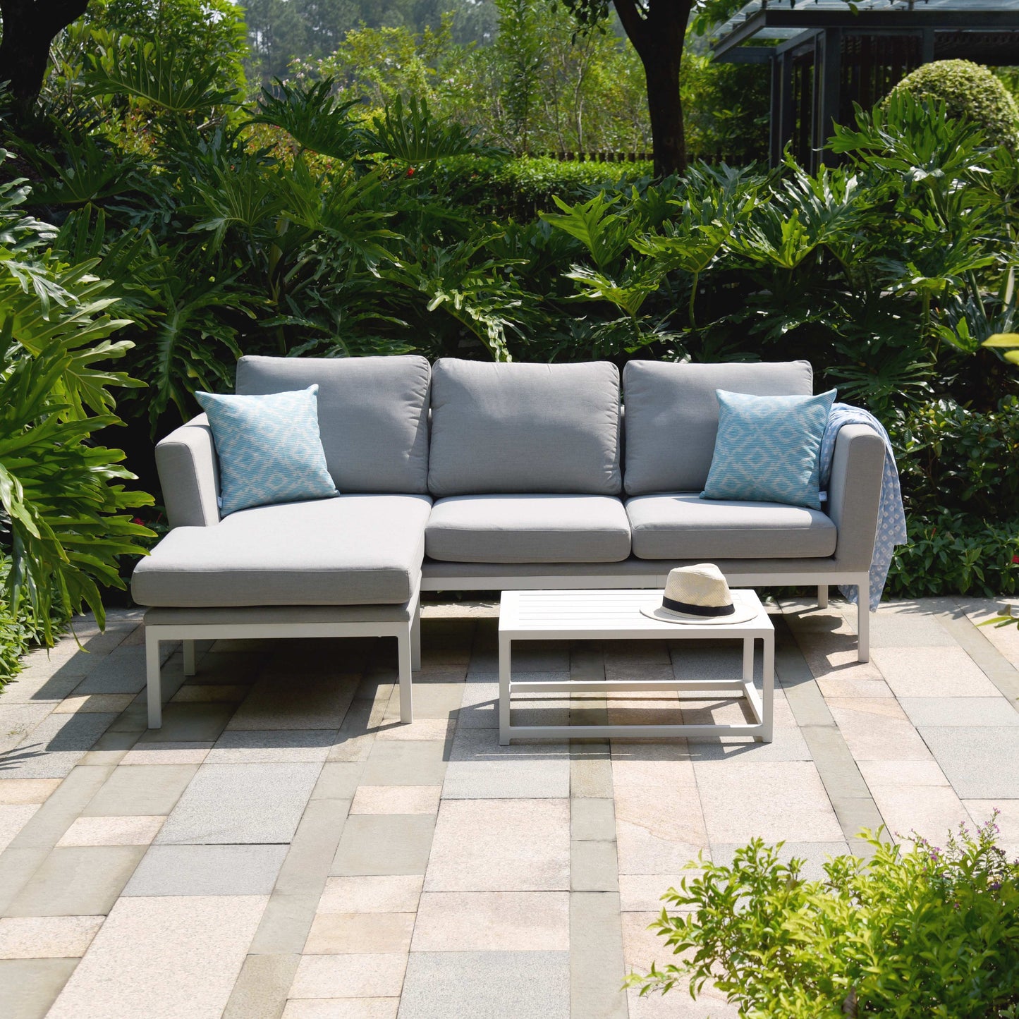 Maze Pulse Chaise Outdoor Sofa Set + Free Winter Cover