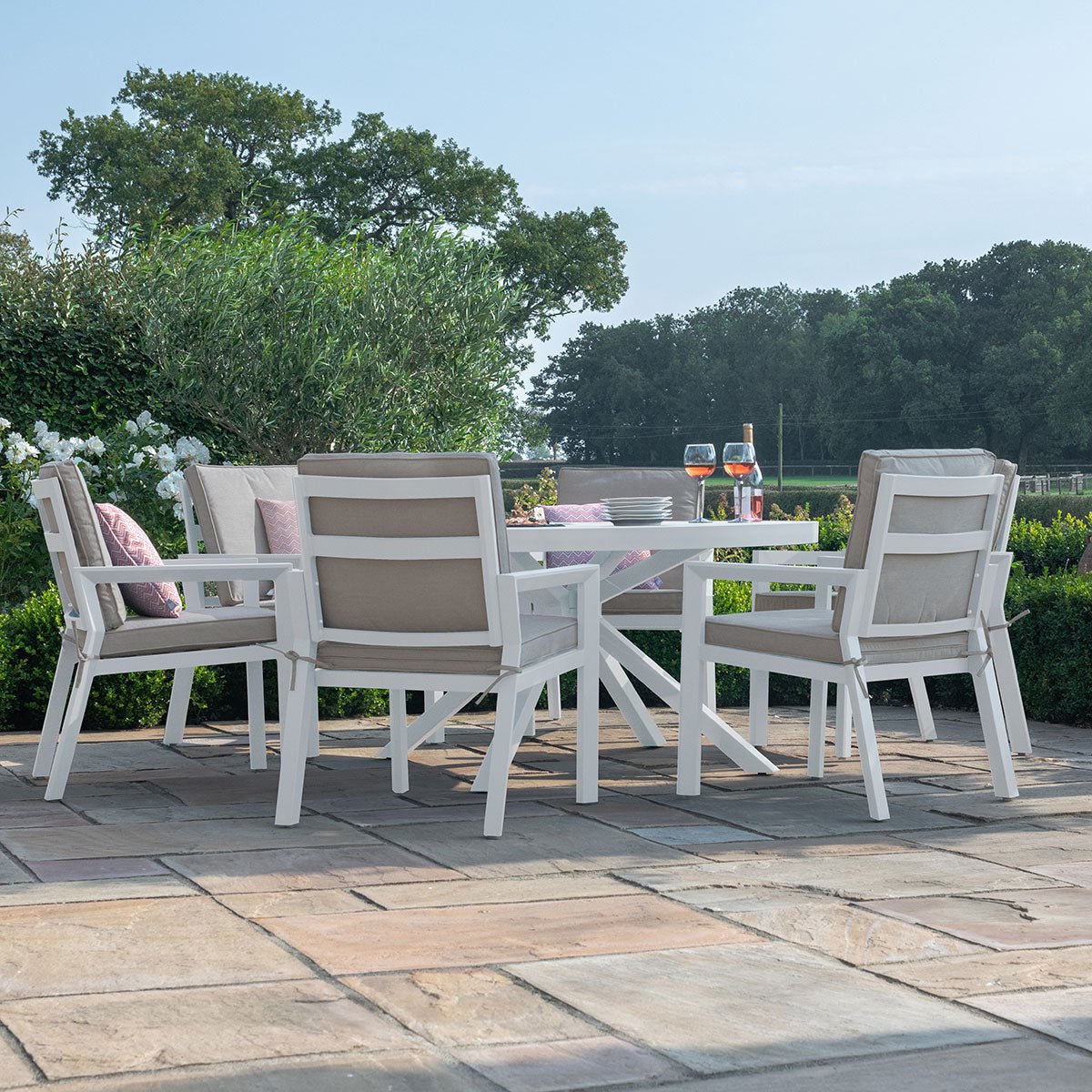 Maze -  New York 6 Seat Round Dining Set