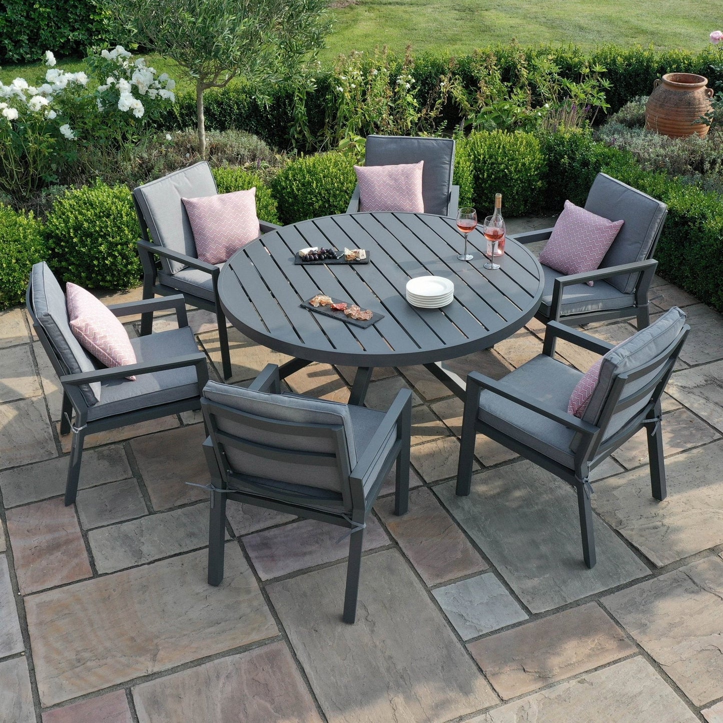 Maze -  New York 6 Seat Round Dining Set