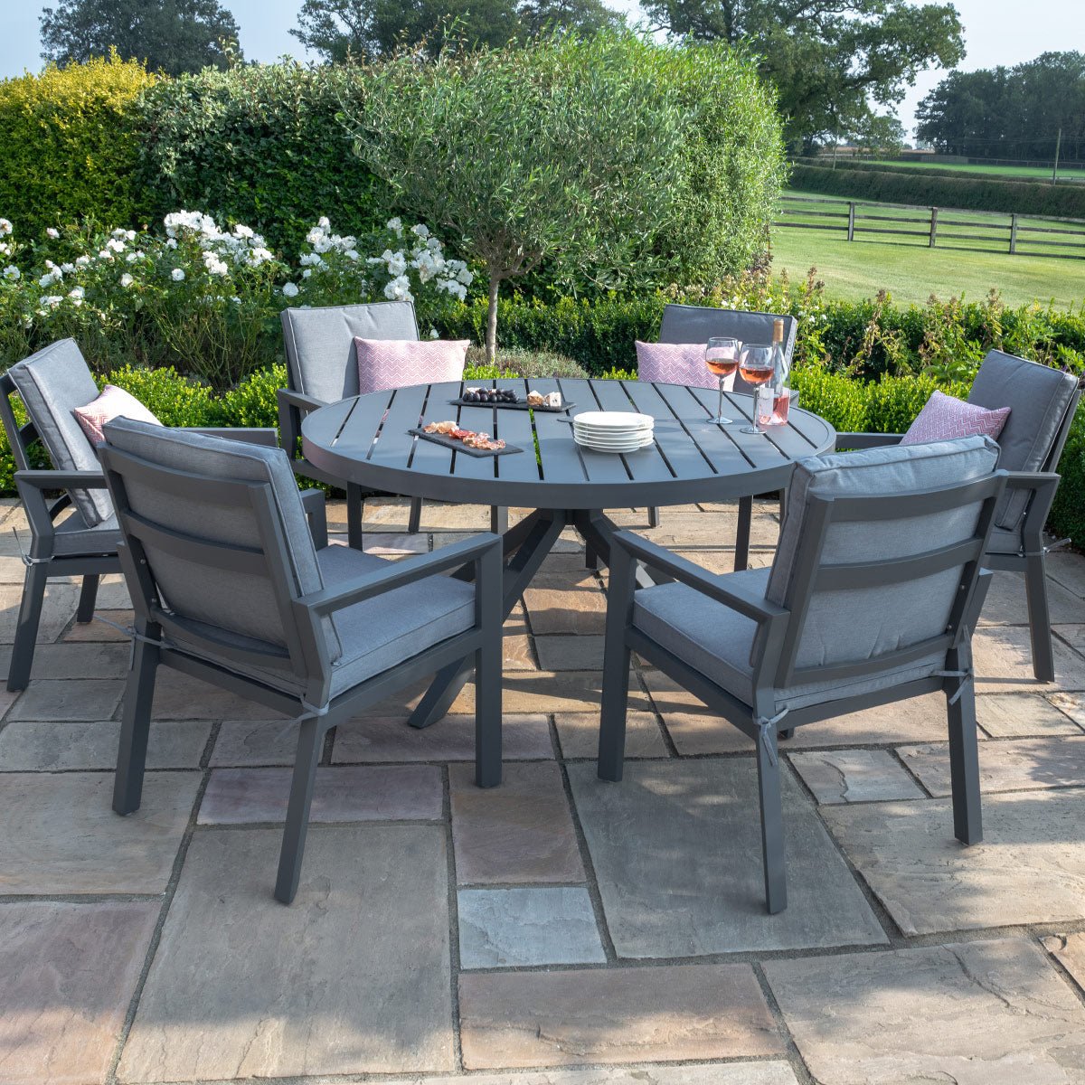 Maze -  New York 6 Seat Round Dining Set