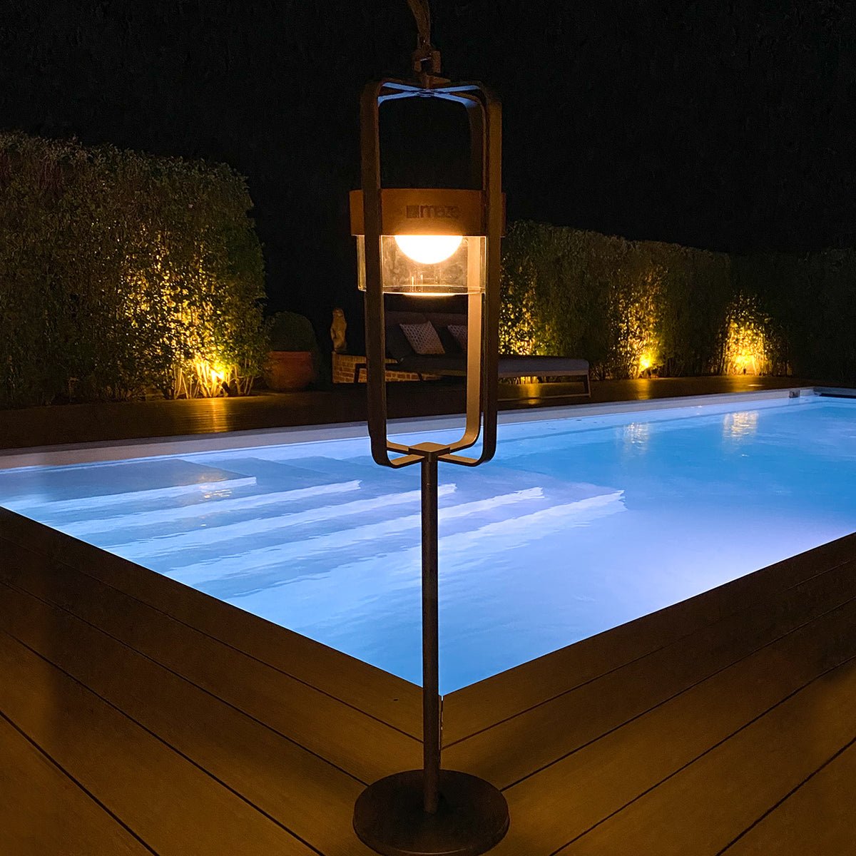 Maze Satellite large solar light with stand