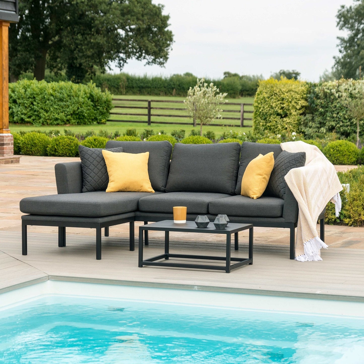 Maze Pulse Chaise Outdoor Sofa Set + Free Winter Cover