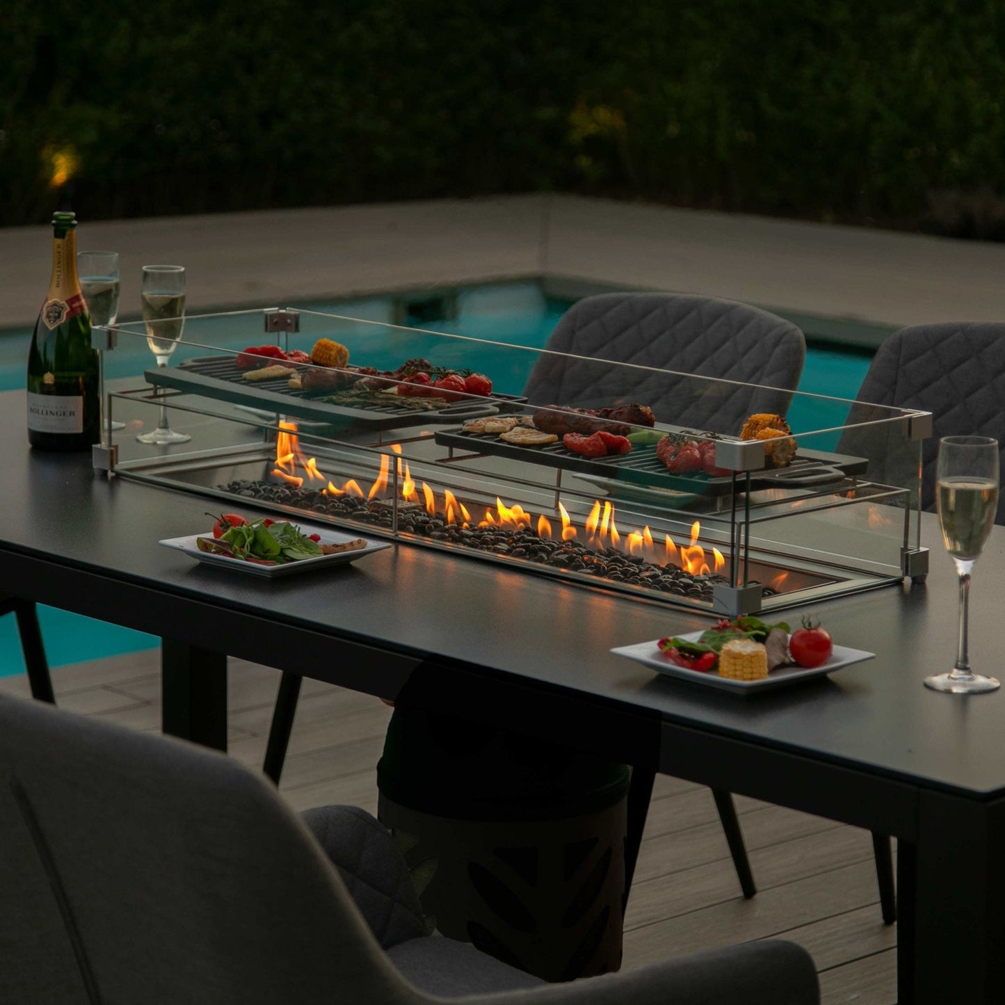 Maze Zest 8 Seat Rectangular Fire Pit Dining Set